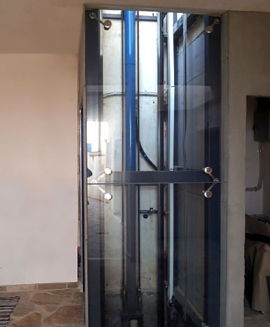 External elevator 7